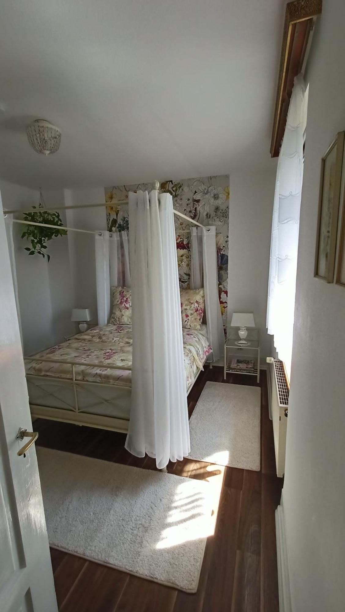 Urlaub Mit Charme In Der Kleinsten Stadt Der Pfalz. Obermoschel Esterno foto